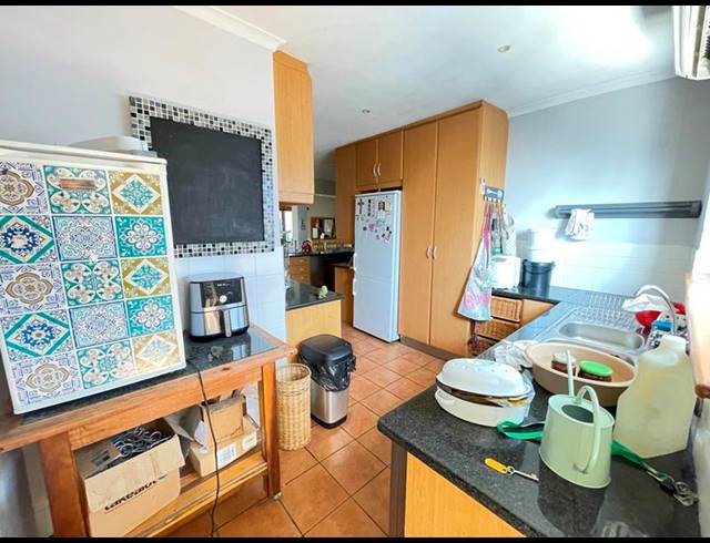 4 BEDROOM HOUSE FOR SALE IN PANORAMA